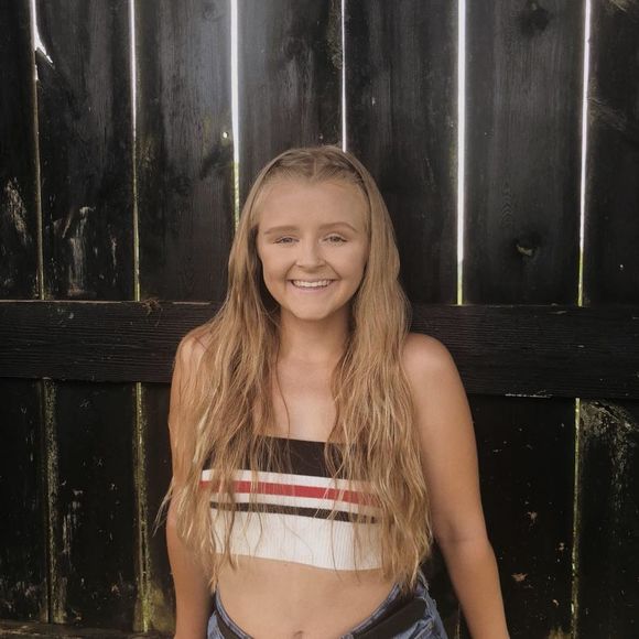 Meet your Posher, Lexi - Picture 1 of 1